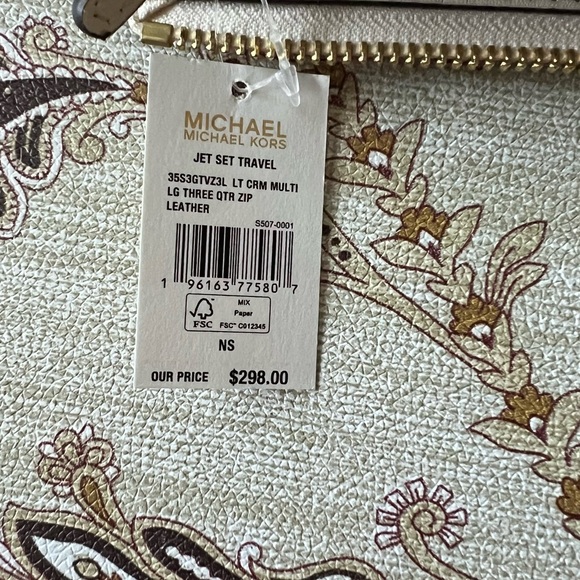 MICHAEL KORS Jet Set Travel Leather Gold-Tone Hardware Quarter Zip Wallet NWT - Picture 11 of 15